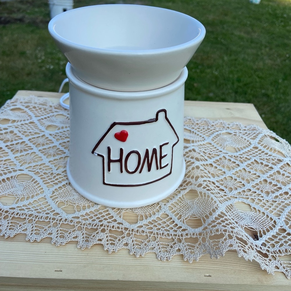 ✨3 for $20✨ Wax Warmer HOME ceramic